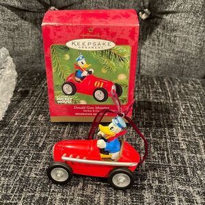 Donald Goes Motoring Ornament (2001)